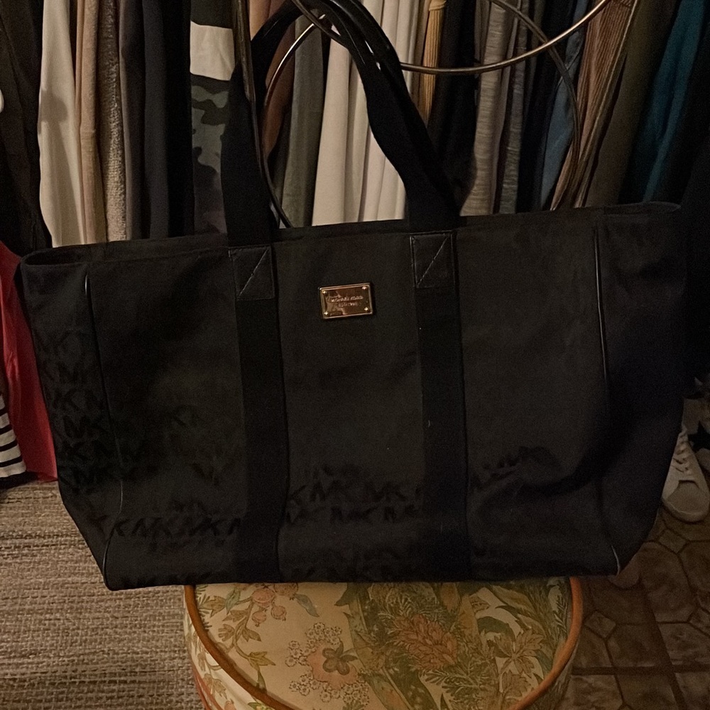 Black Michael kors overnight tote bag